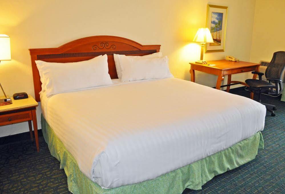 Holiday Inn Express Boca Raton - West By Ihg Ngoại thất bức ảnh